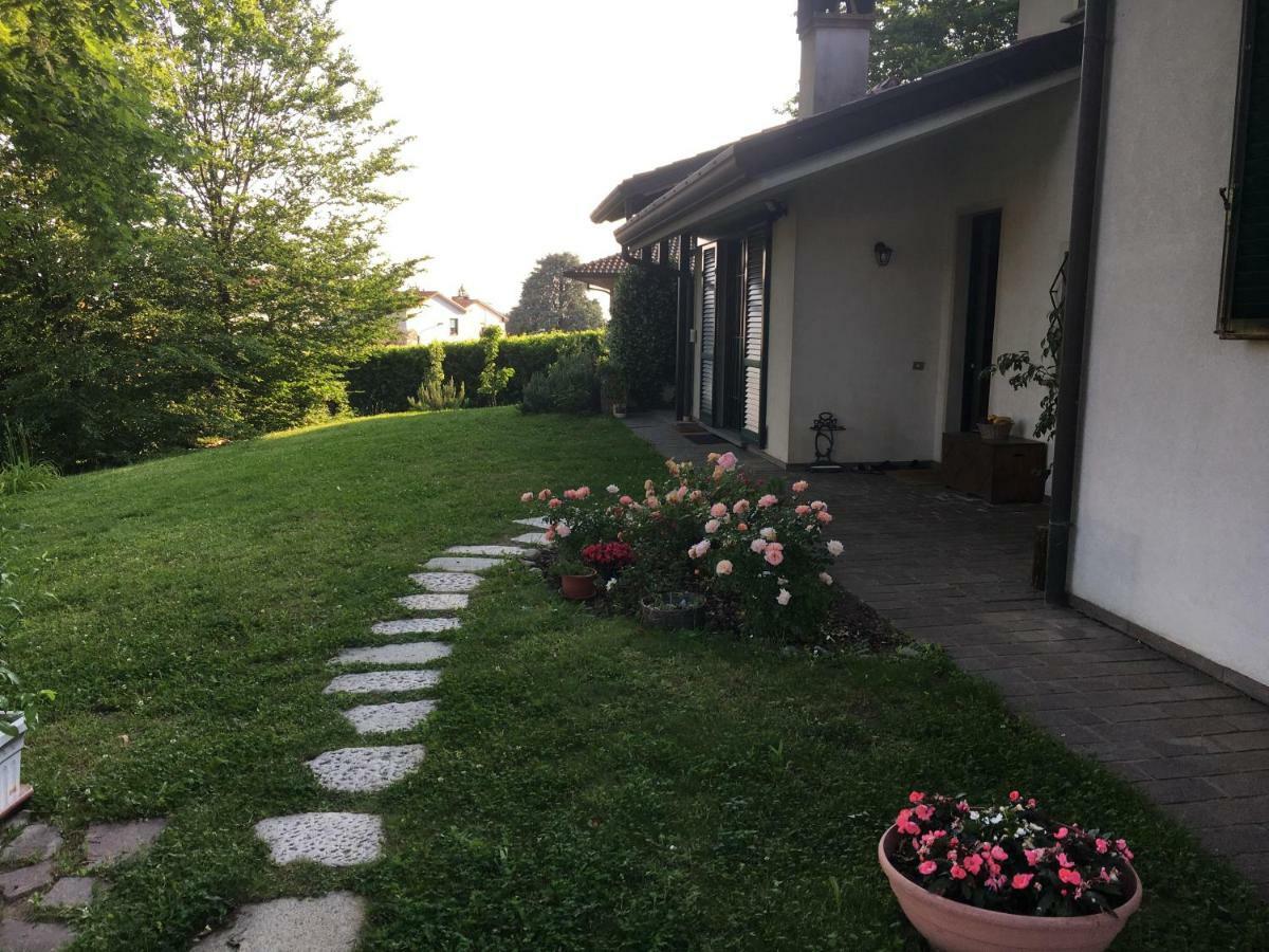 Elleboro Bed and Breakfast Carugo Exteriör bild